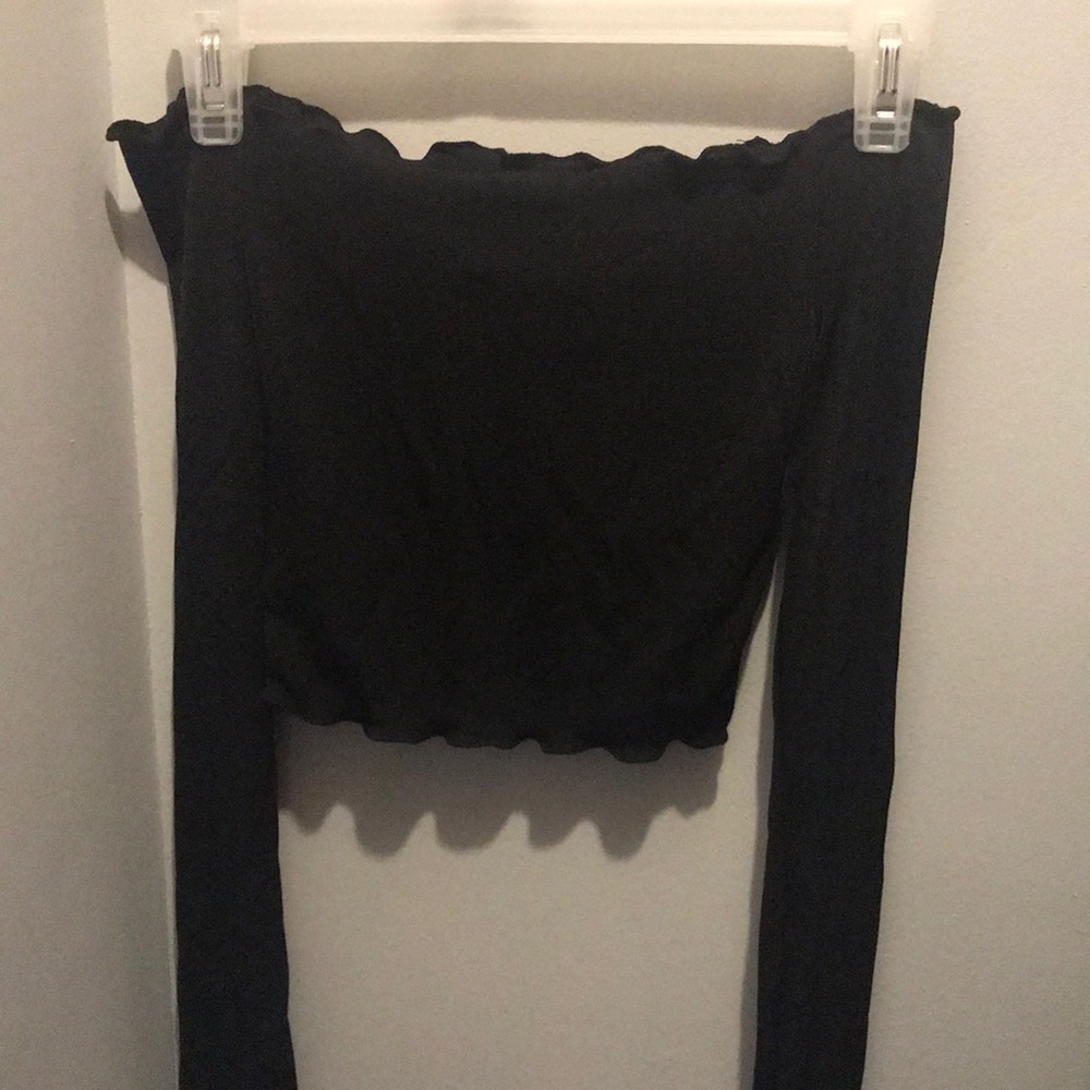 H&M Long Sleeve Black Crop Top